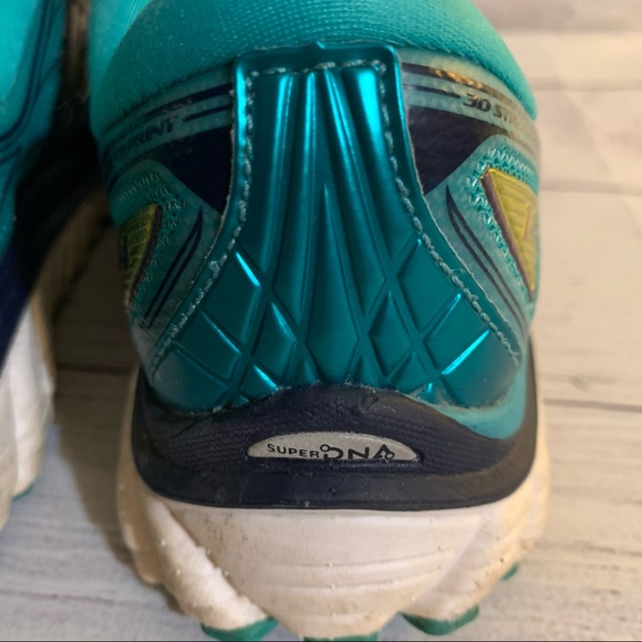 Brooks Glycerin 14 Road-Running Shoes - Women's - Picture 10 of 11